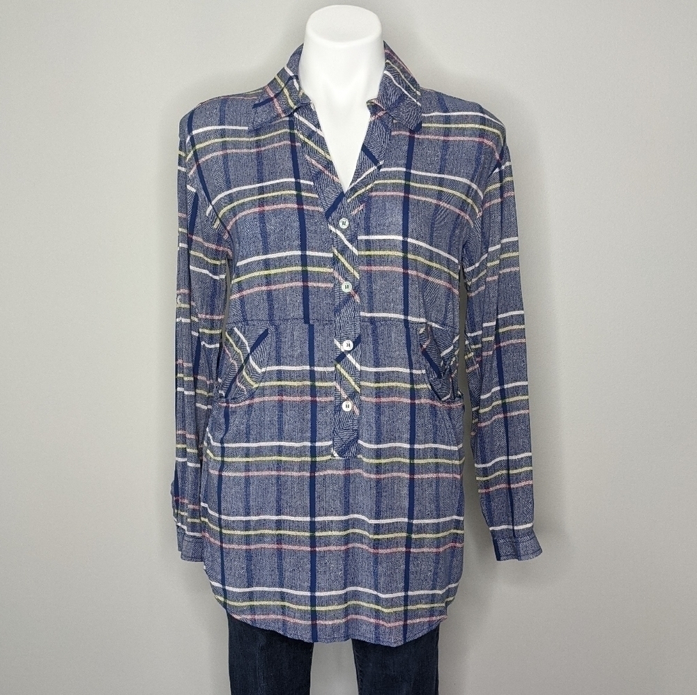 ✨3/$15 Plenty by Tracy Reese blue plaid button up S